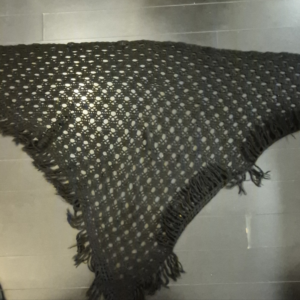 Handmade Knit Pattern Scarf - Picture 3 of 8